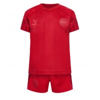 Camiseta Dinamarca Primera Equipación para niños Mundial 2022 manga corta (+ pantalones cortos)